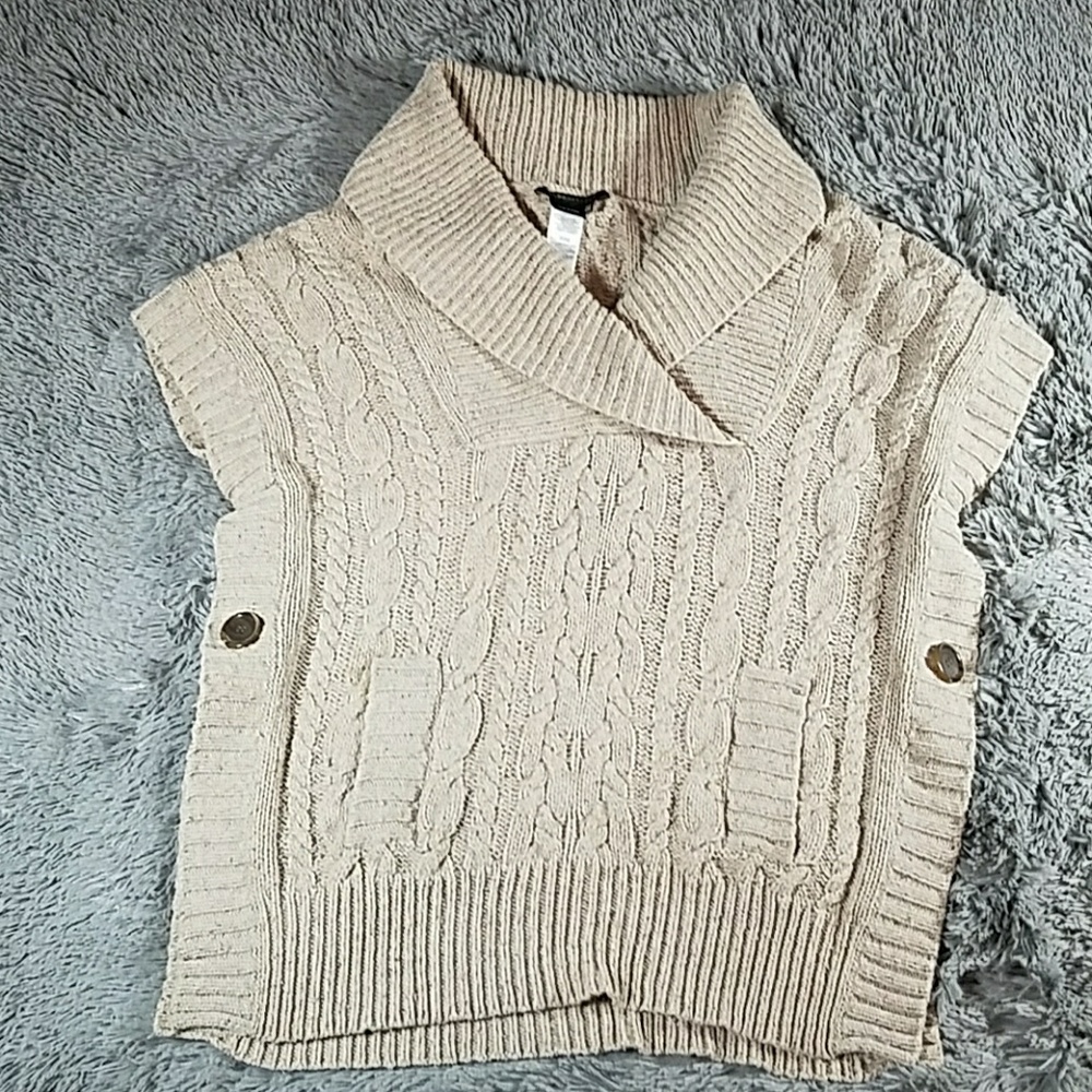 bcbg knit short sleeve one  size